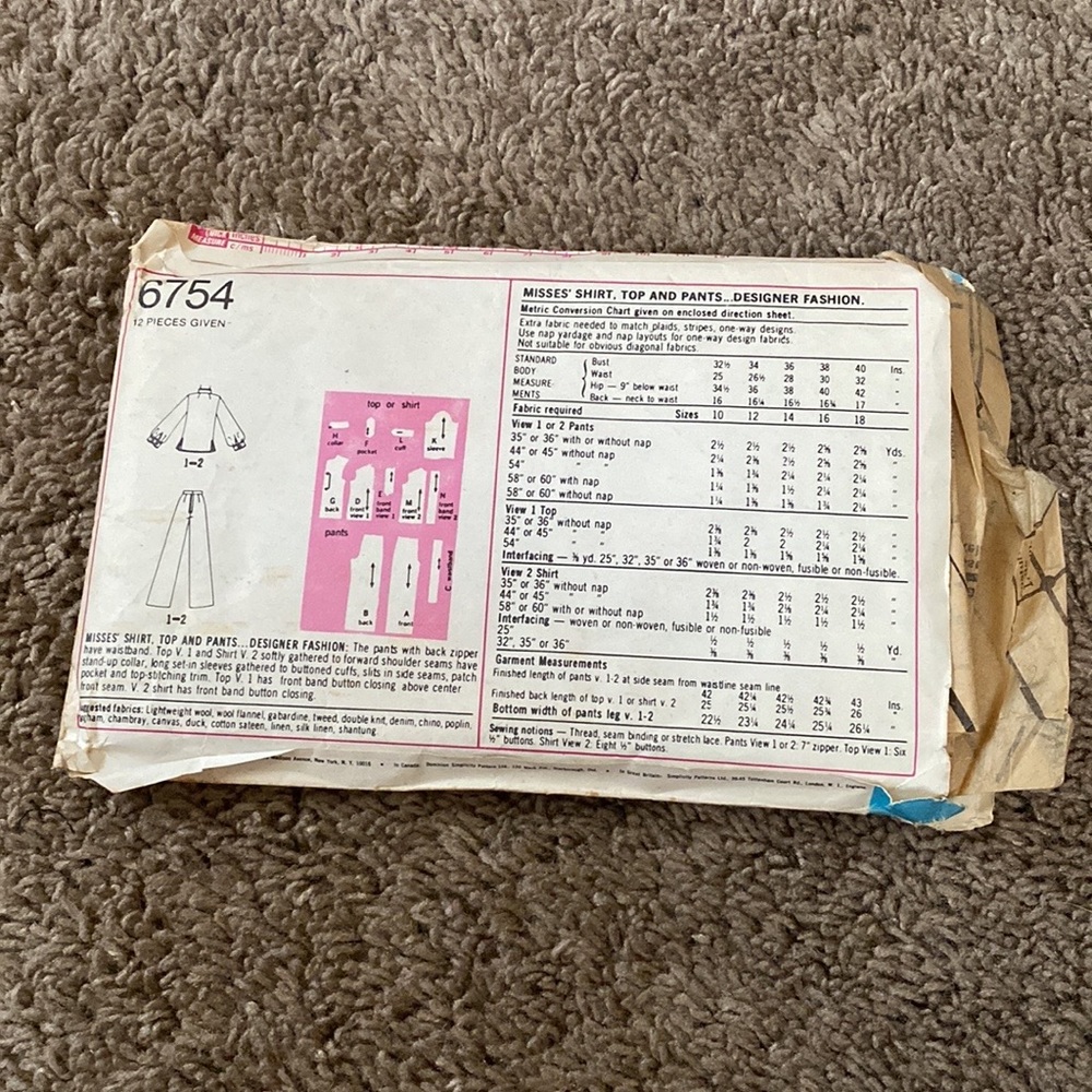 Vintage Lot of Sewing Patterns Lot #4 - Picture 13 of 13